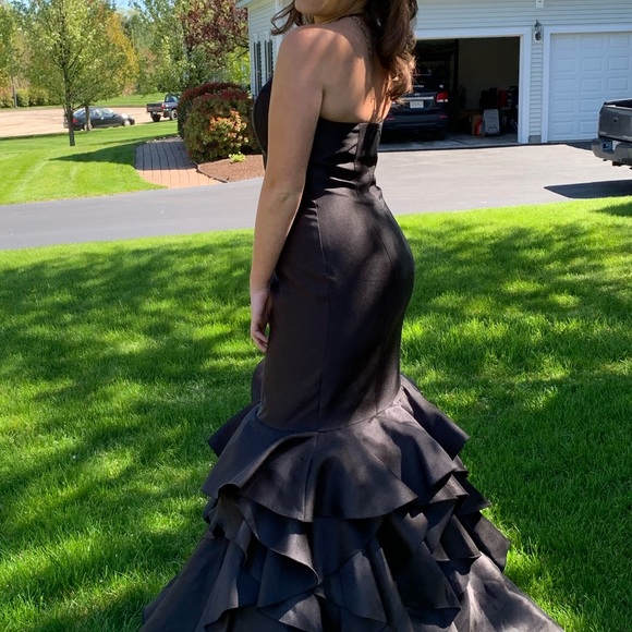 Black Jovani Prom dress Size 12, altered to a size 10 - Picture 2 of 3